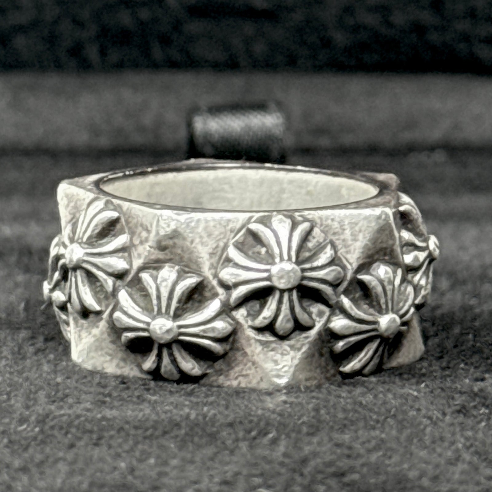 Chrome Hearts Pentagon Plus Ring