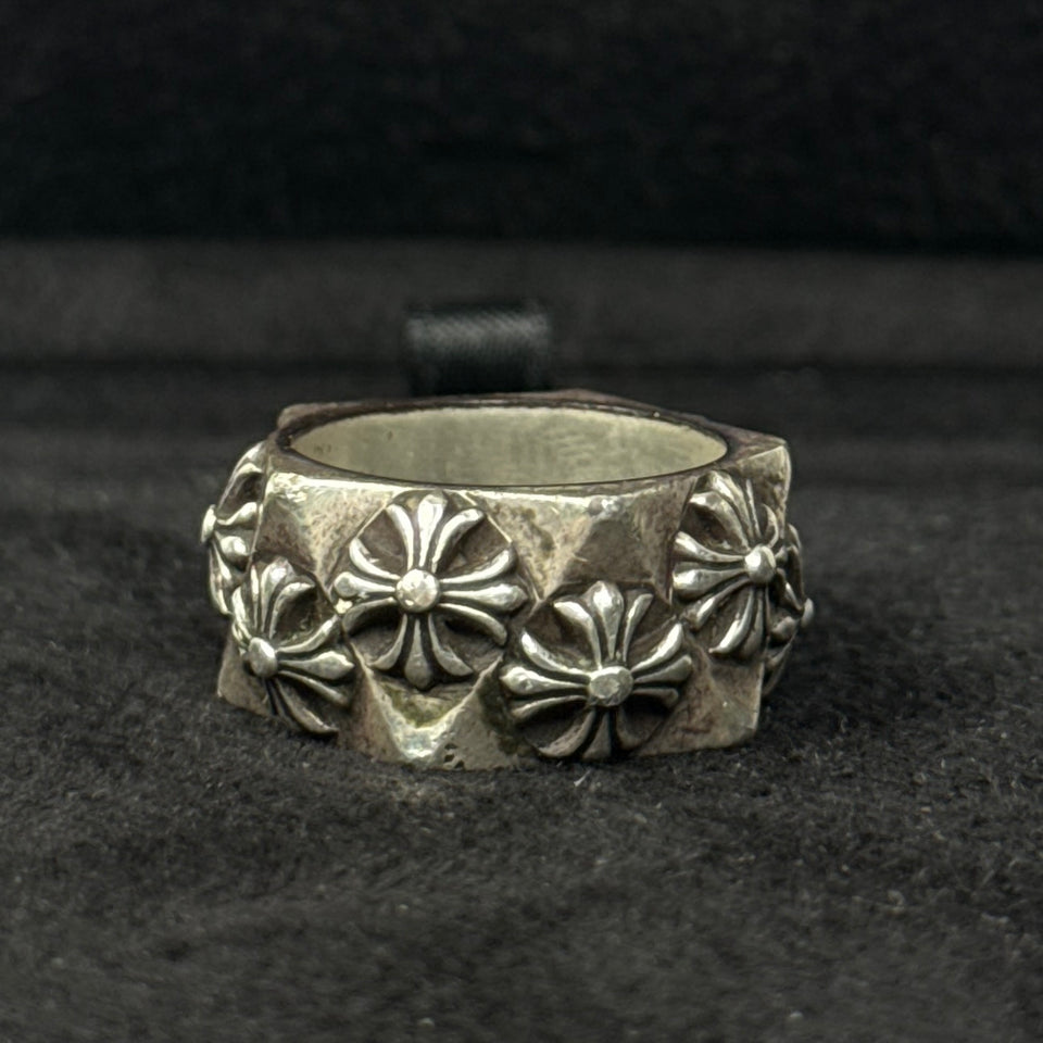 Chrome Hearts Pentagon Plus Ring